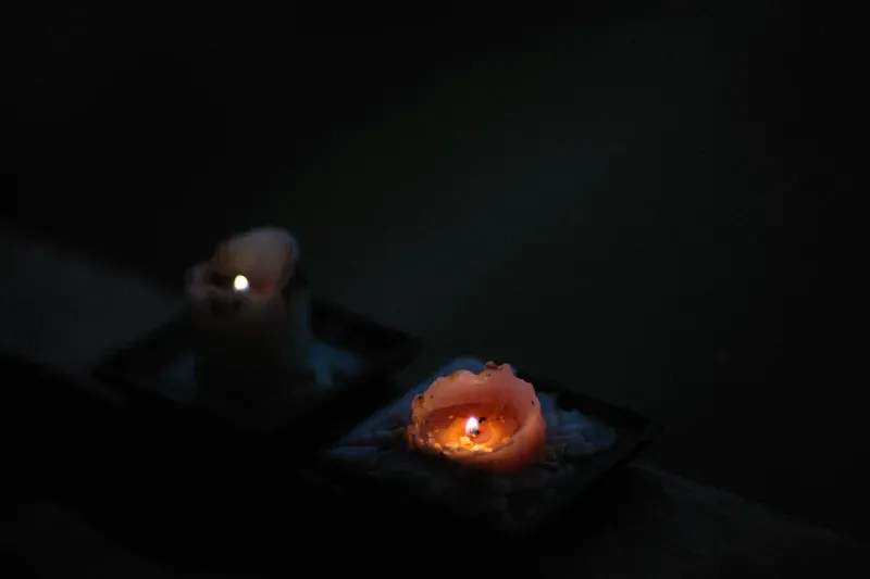 Simple Ways to Make Your Candles Last Longer